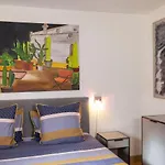 Maison Lavaud Guest house 4*