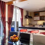 Maison Lavaud Guest house 4*