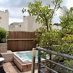 Guest house Maison Lavaud 4*